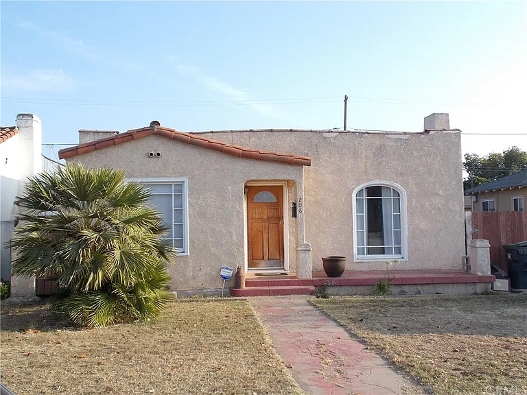 208 E Alvin Ave