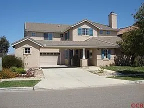 631 E Del Norte